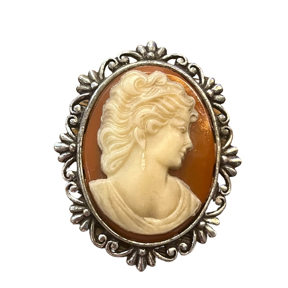 Vintage silver finish lg resin cameo brooch ornate design - Picture 3 of 3